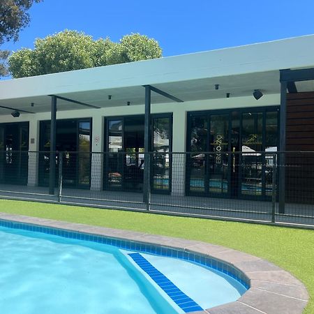 Luxury One Bedroom Apartment Somerset West Eksteriør billede