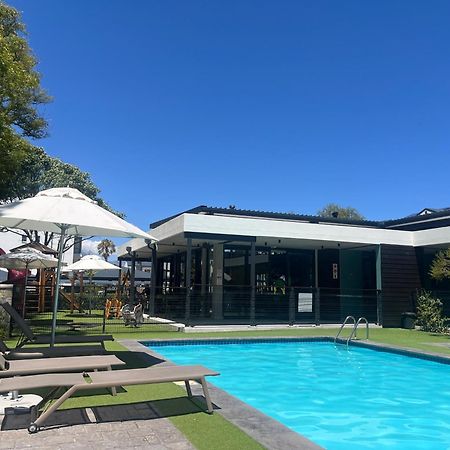Luxury One Bedroom Apartment Somerset West Eksteriør billede