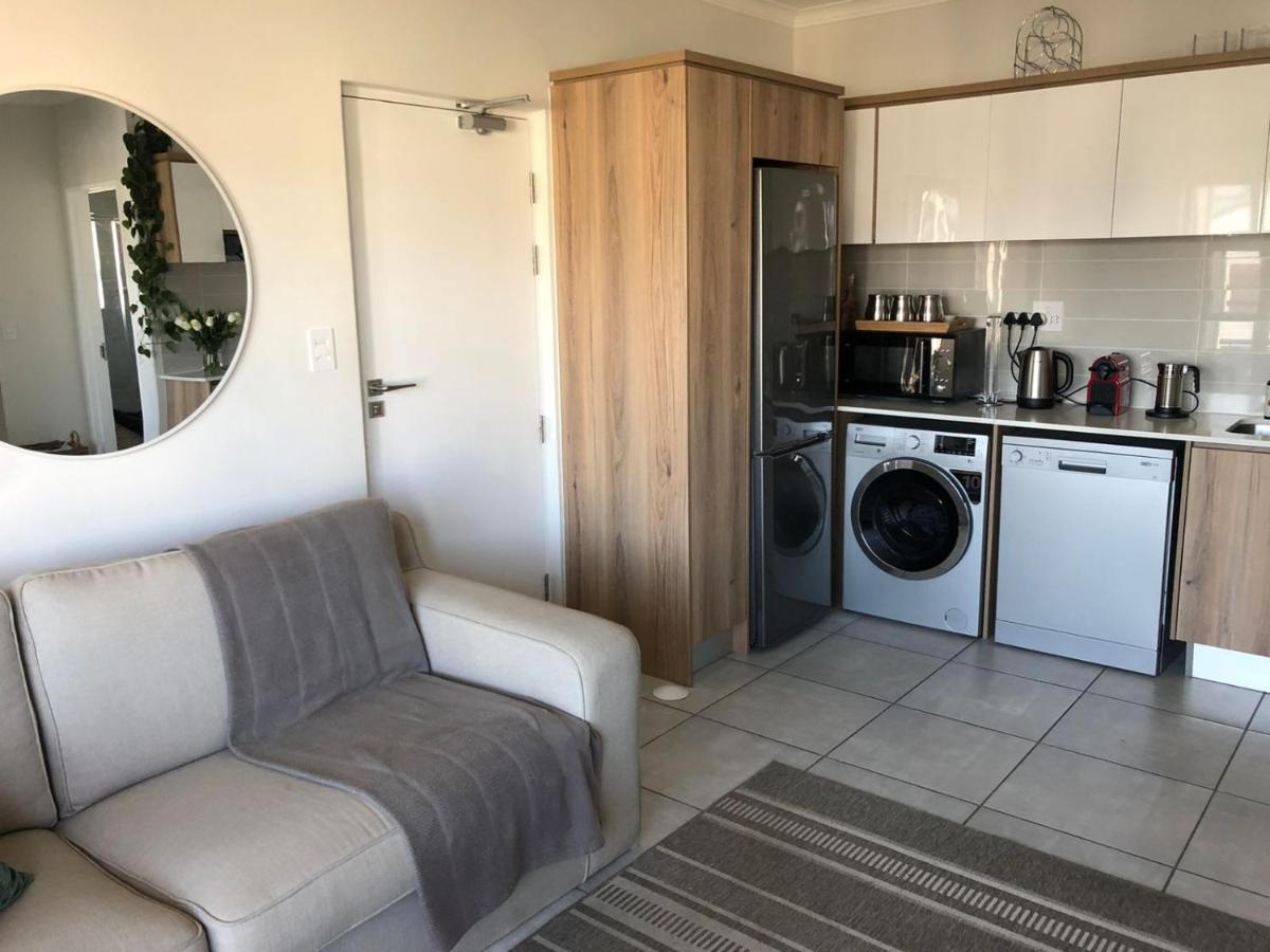 Luxury One Bedroom Apartment Somerset West Eksteriør billede