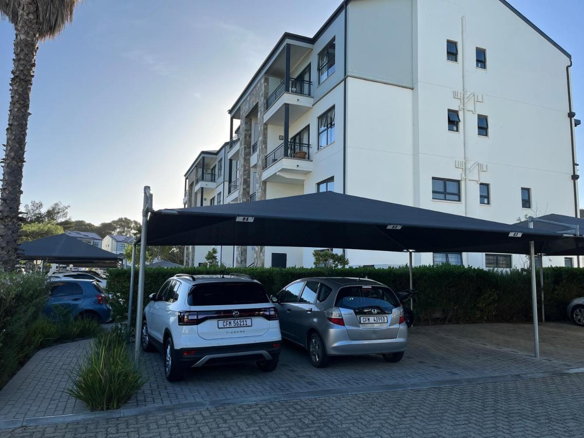 Luxury One Bedroom Apartment Somerset West Eksteriør billede